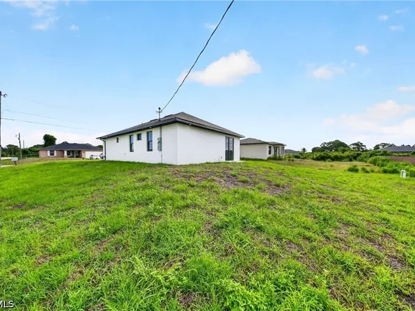 3219 65th St W, Lehigh Acres, FL 33971