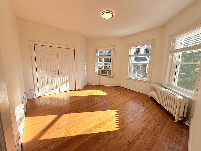 369 Tappan St #12 — Photo 5