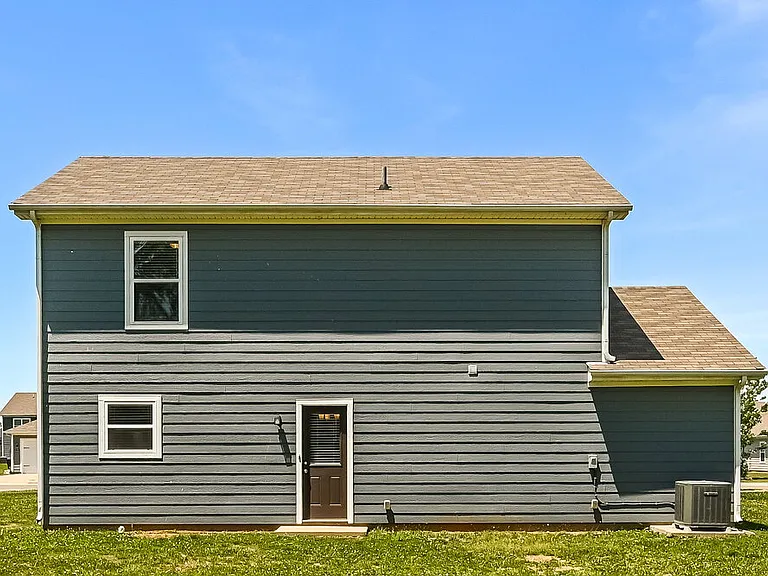 3735 Burdette Way — Photo 17