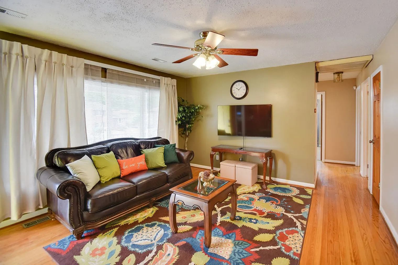 4 bed, 2.0 bath, 1496 sqft, $3,162 — Photo 1