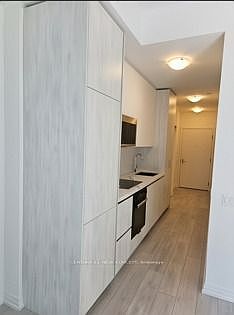 1st image of 400 King St W #812