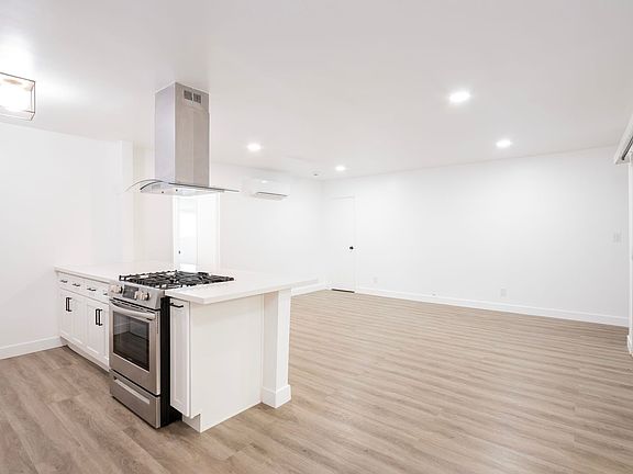 4th image of 1235 N Ogden Dr #2
