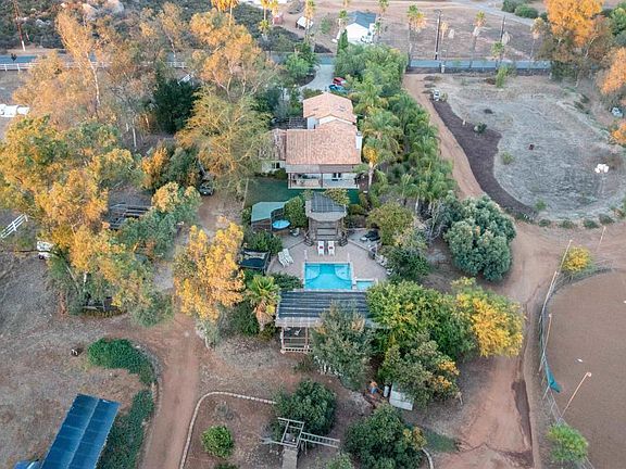 4th image of 20276 Rancho Villa Rd