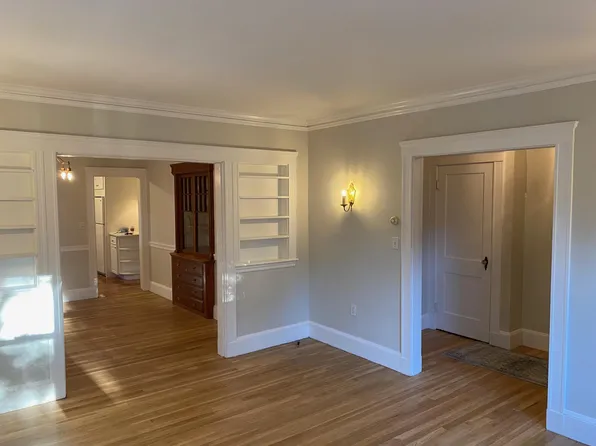 12 Basto Ter Floor 1, Roslindale, MA 02131