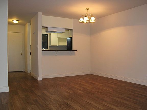 3rd image of 1611 Alvarado Ave APT 2