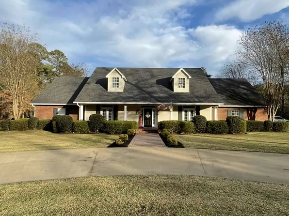 10500 Williamsburg Ln, Bastrop, LA 71220