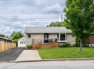 1293 Woodside Dr, Ottawa, ON K2C 2H1