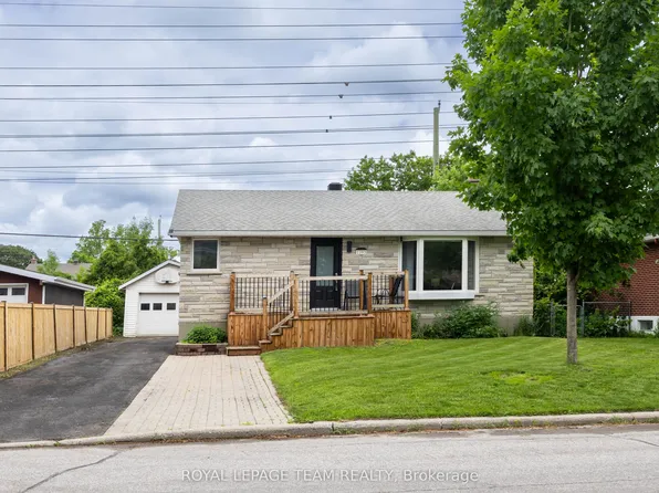 1293 Woodside Dr, Ottawa, ON K2C 2H1