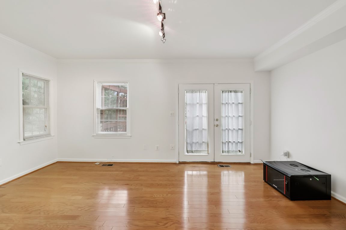 next background image