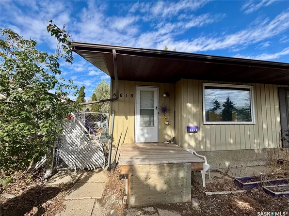 6610 Collins Bay, Regina, SK S4X 1T2