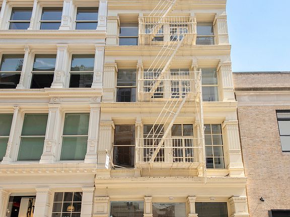 4th image of 130 Greene St Floor 2