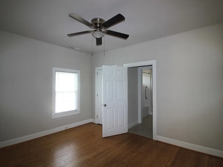 212 N Main St — Photo 18