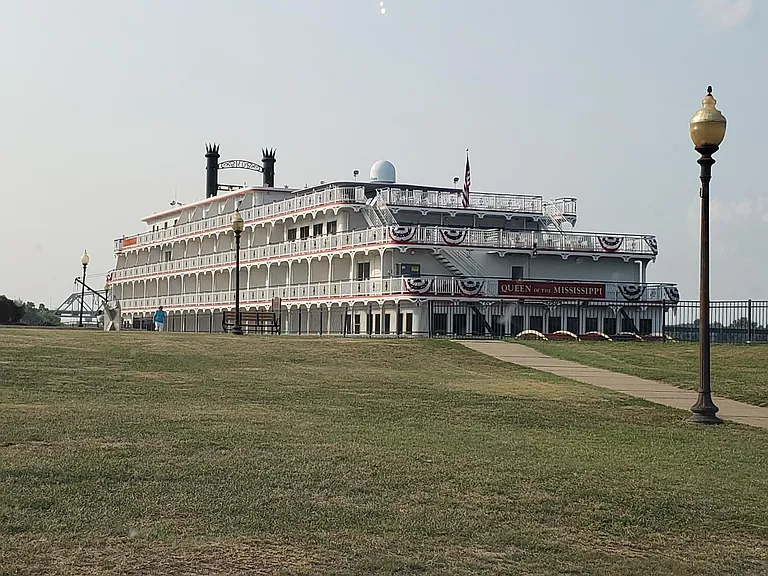 Hannibal's waterfront