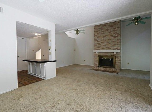 5th image of 8 Townhouse Ct