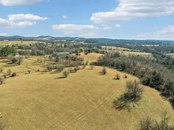 8009 Palmore Hollow Ln, Nolensville, TN 37135