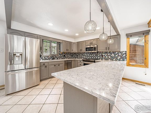 2nd image of 1010 Merlin Dr