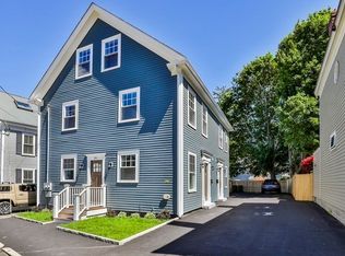 25 Carter St #A, Newburyport, MA 01950