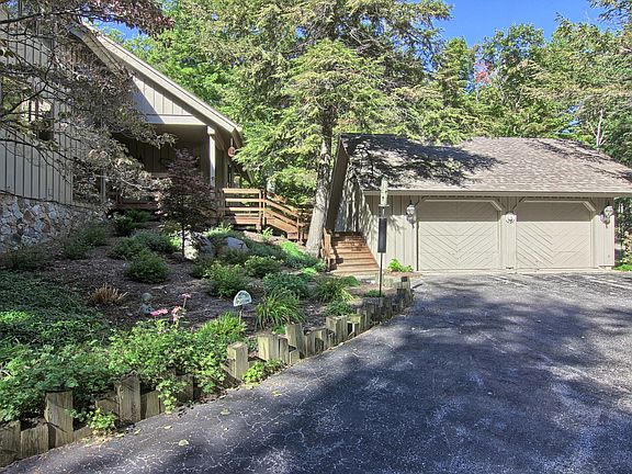 3rd image of 659 N Duck Lake Trl