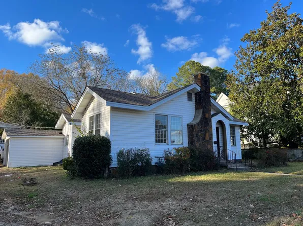 120 S Main St, Water Valley, MS 38965