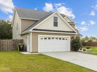 904 Morganser Dr, Swansboro, NC 28584