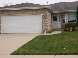 515 Seminary Dr, Dyer, IN 46311
