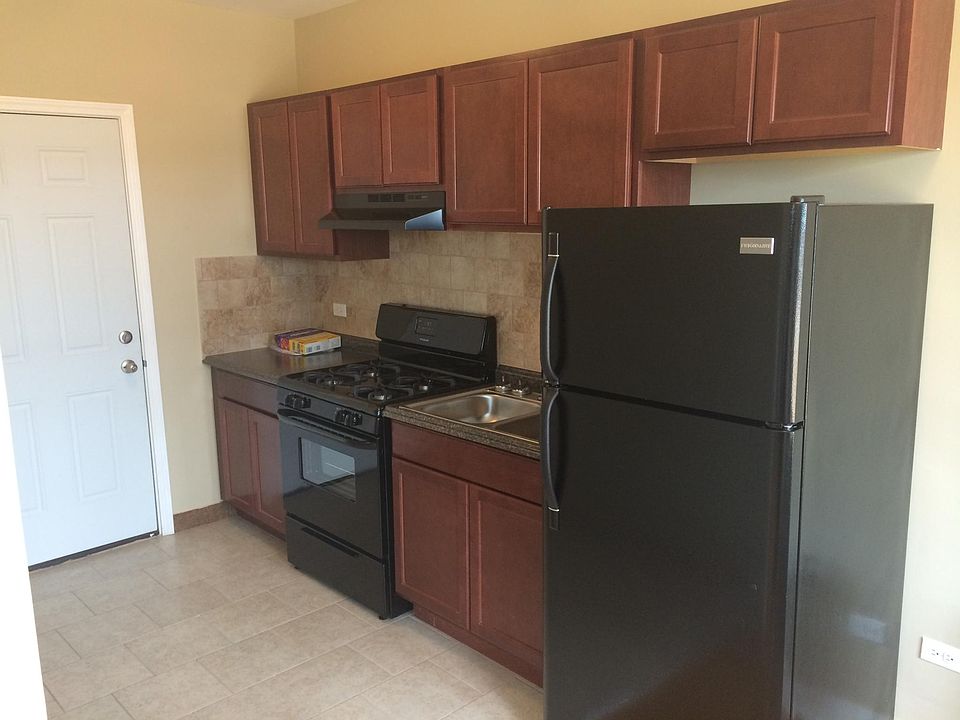 2nd image of 9400 S Ashland Ave