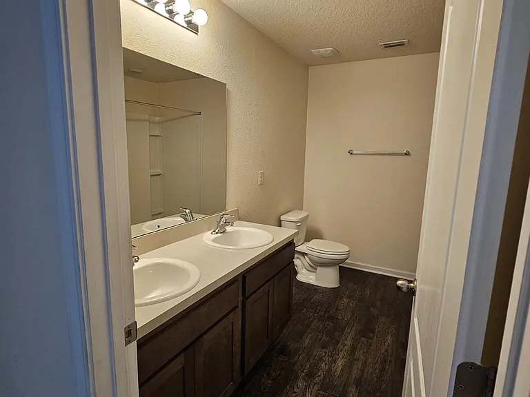 137 Teakwood Dr — Photo 43