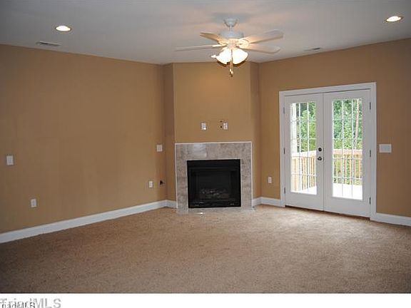 3rd image of 2876 Eland Dr