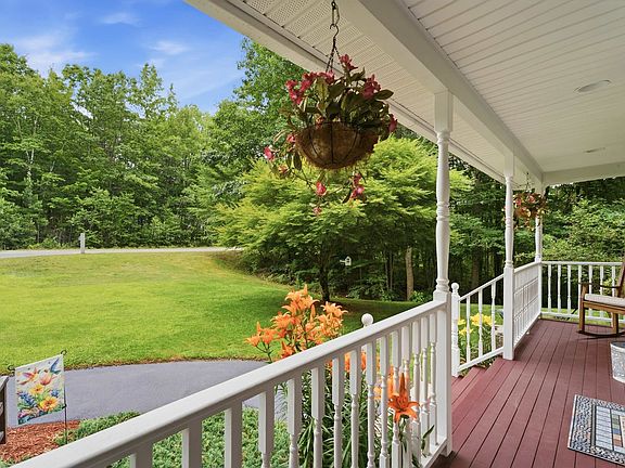 4th image of 5 Alderwood Court