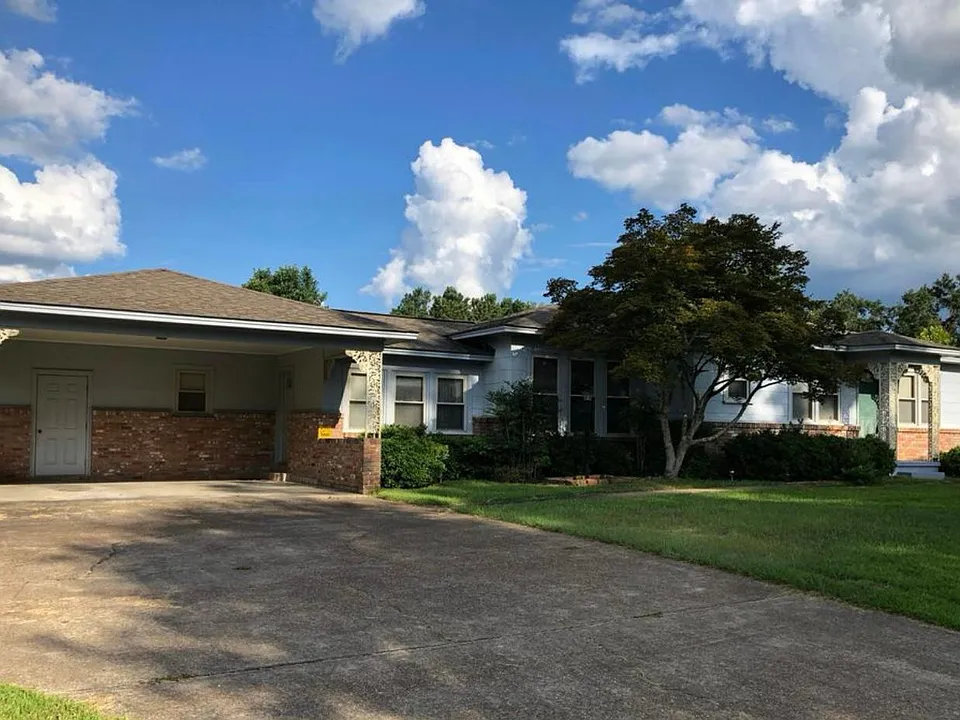 8732 Highway 493