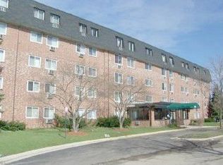 106 Villa Rd, Streamwood, IL 60107