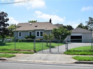 1894 King St, Bellmore, NY 11710