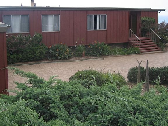 2nd image of 1111 Avenida Amantea