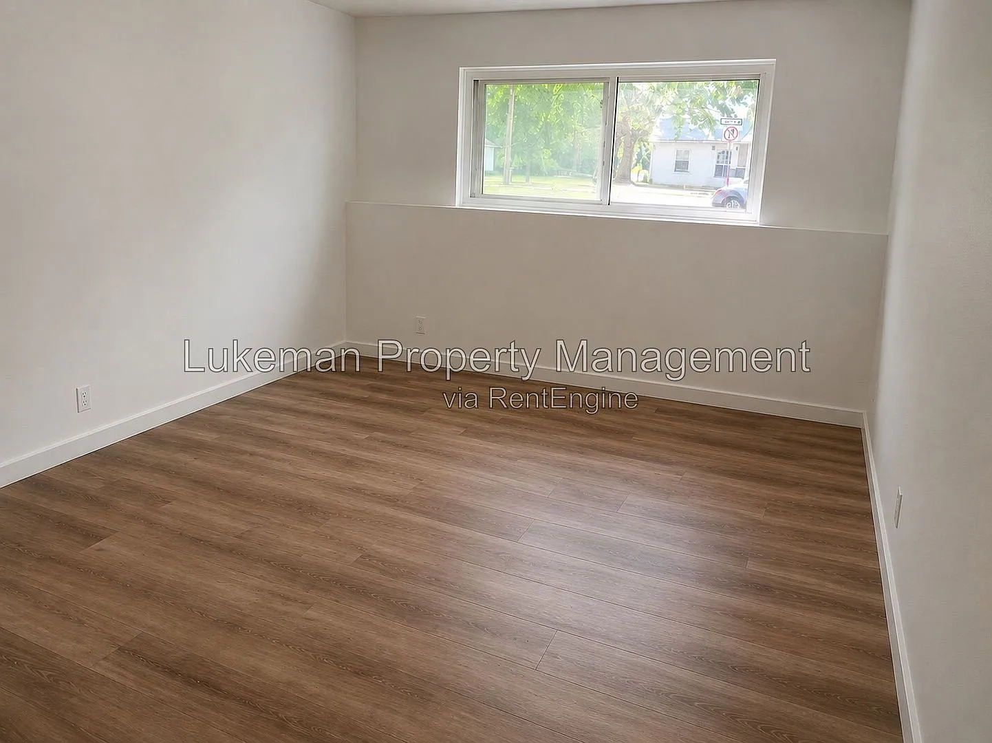 3 bed, 1.5 bath, 1400 sqft, $1,950 — Photo 3