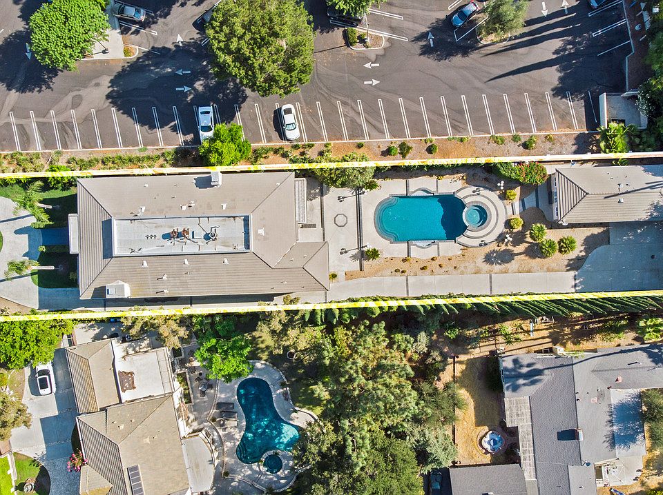 1st image of 5035 Amestoy Ave