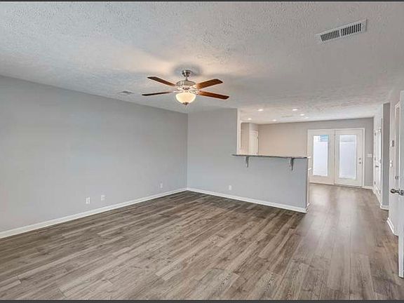 3rd image of 3443 Donerail Cir
