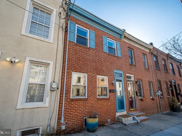2210 Carpenter St, Philadelphia, PA 19146
