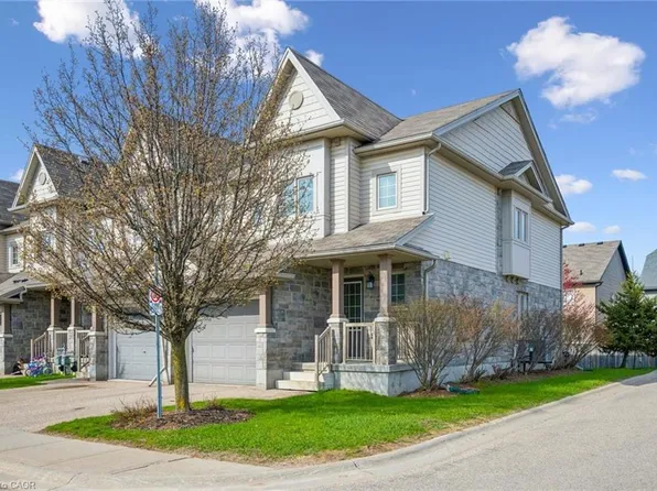 6 Upper Mercer St #E18, Kitchener, ON N2A 0E4