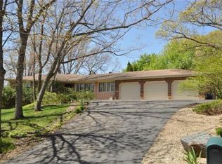 16500 Kingsley Ct, Lakeville, MN 55044