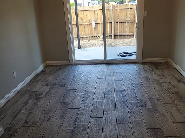 10944 Alder Ave — Photo 4