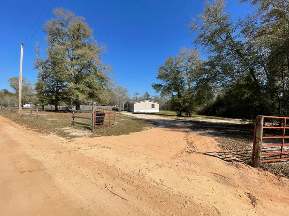 2468 Three Mile Rd, Bonifay, FL 32425