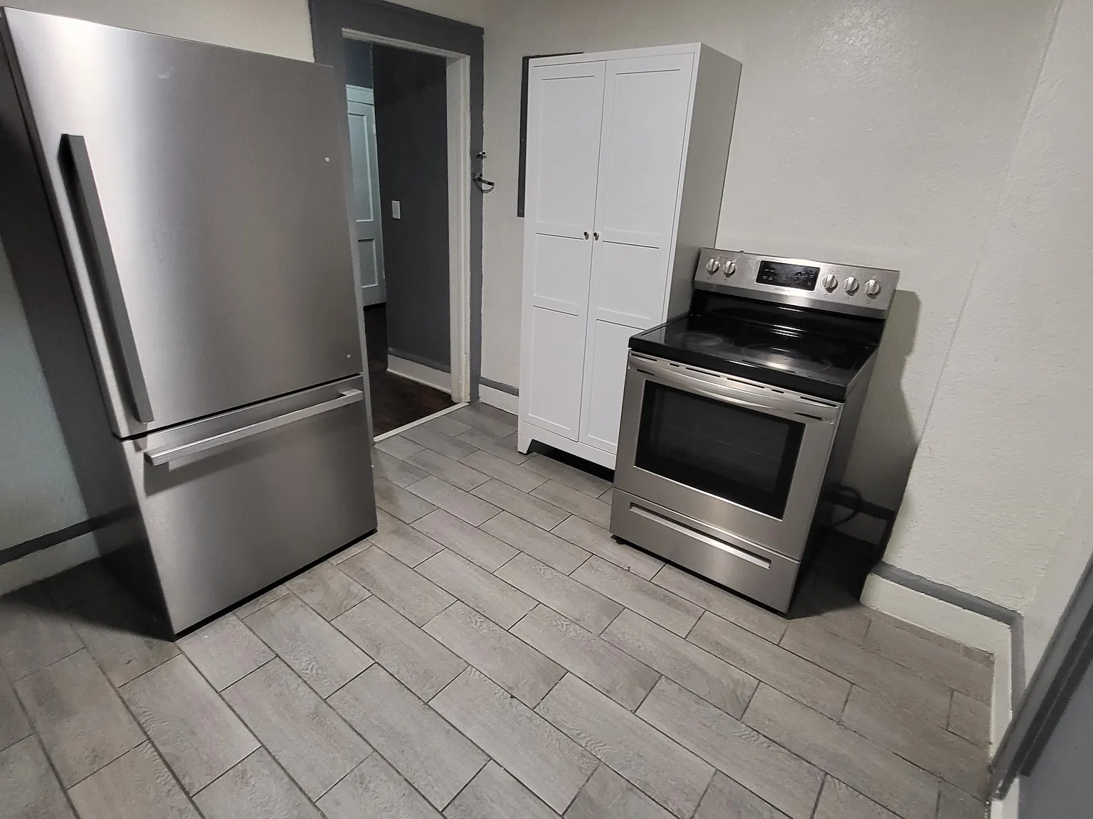 3 bed, 1030 sqft, $1,350 — Photo 4