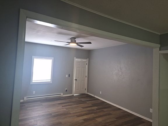 4th image of 154 Bergin St #E