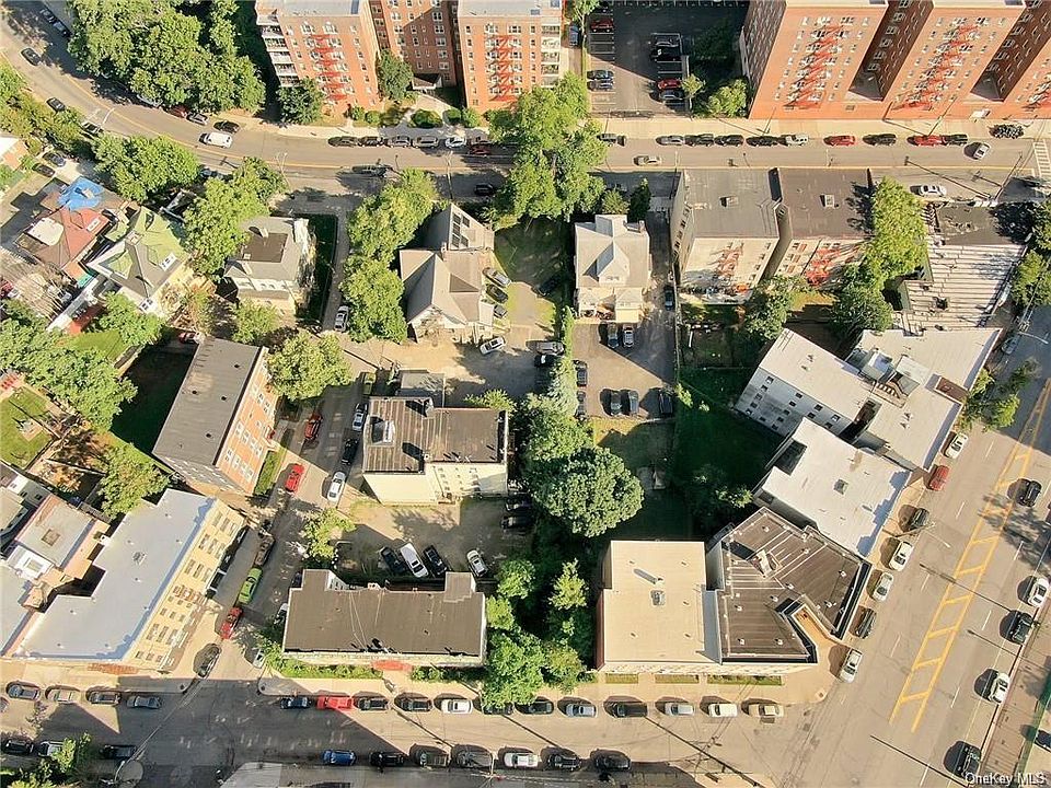 1st image of 94 Saint Andrews Pl