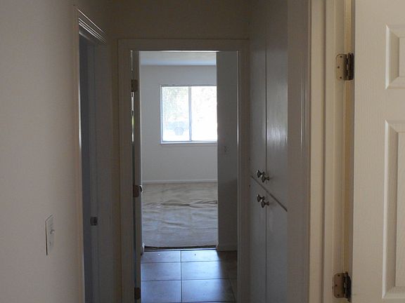 4th image of 2543 Madrone Ave