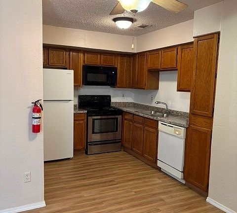 5th image of 9839 Walnut St APT T103