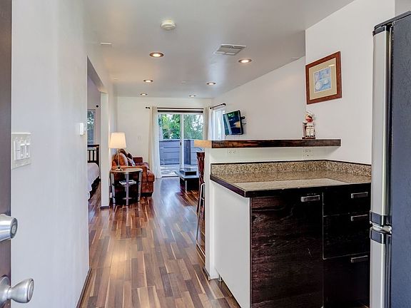 4th image of 638 Tularosa Dr