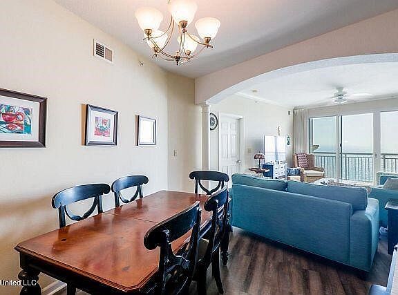 2nd image of 2228 Beach Dr APT 1306