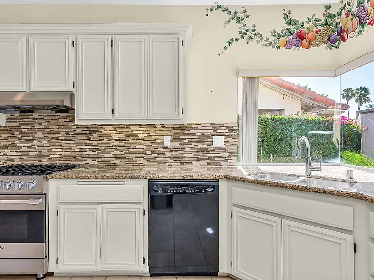 77671 Barons Cir — Photo 11
