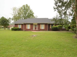 5381 O B Knight Dr, Graceville, FL 32440